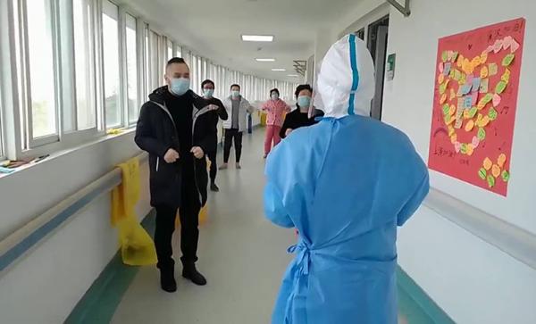 http://image.thepaper.cn/wap/image/52/895/419.jpg